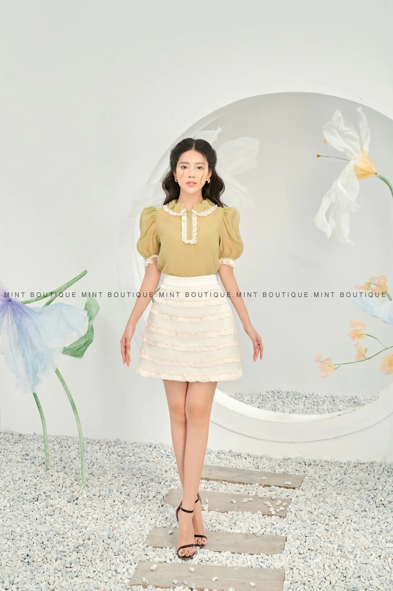 De FLEUR – Look 2 𝗠𝗶𝗻𝗶 𝗦𝗞𝗜𝗥𝗧