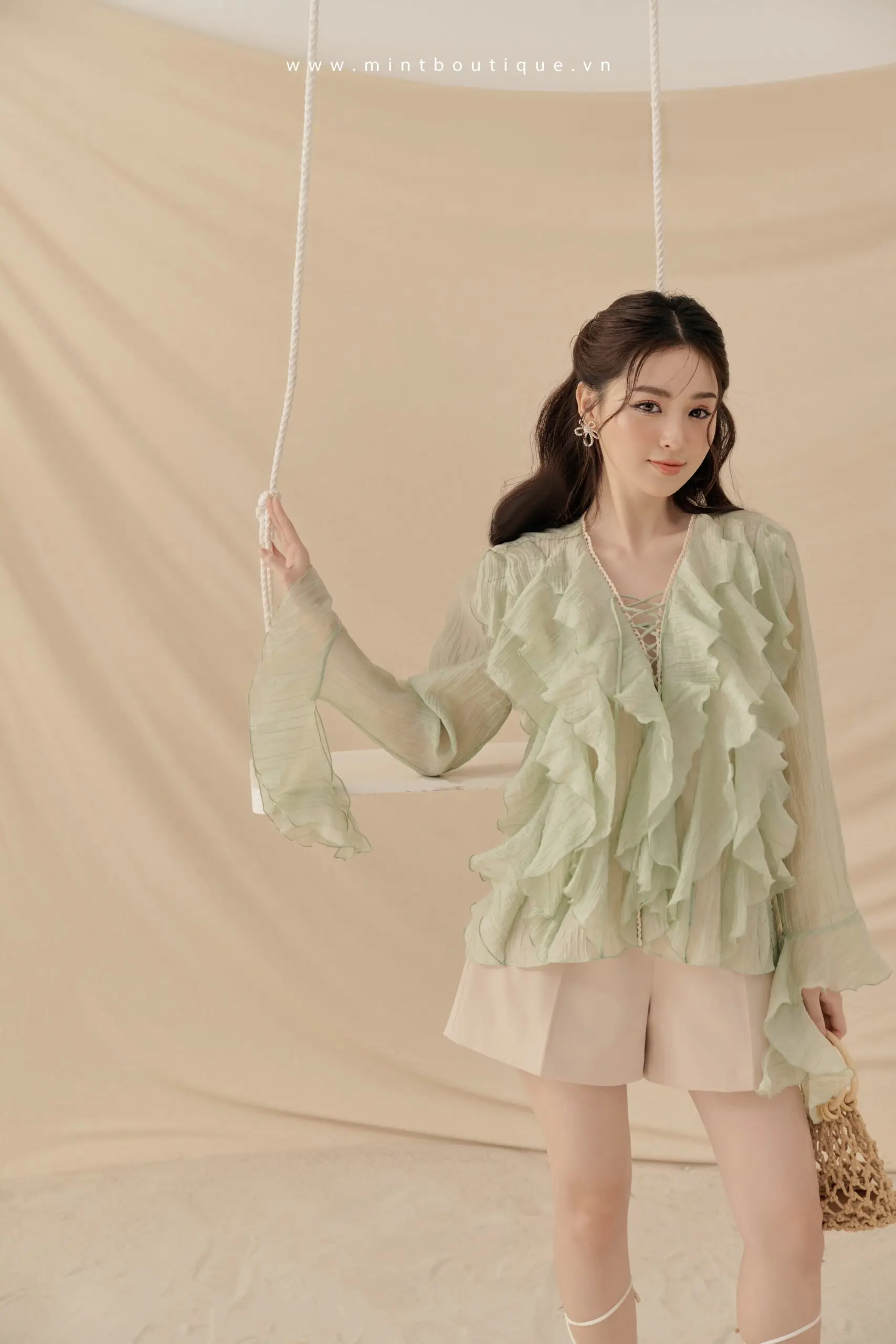 L’Aventura TOP bèo cổ V - Image 2