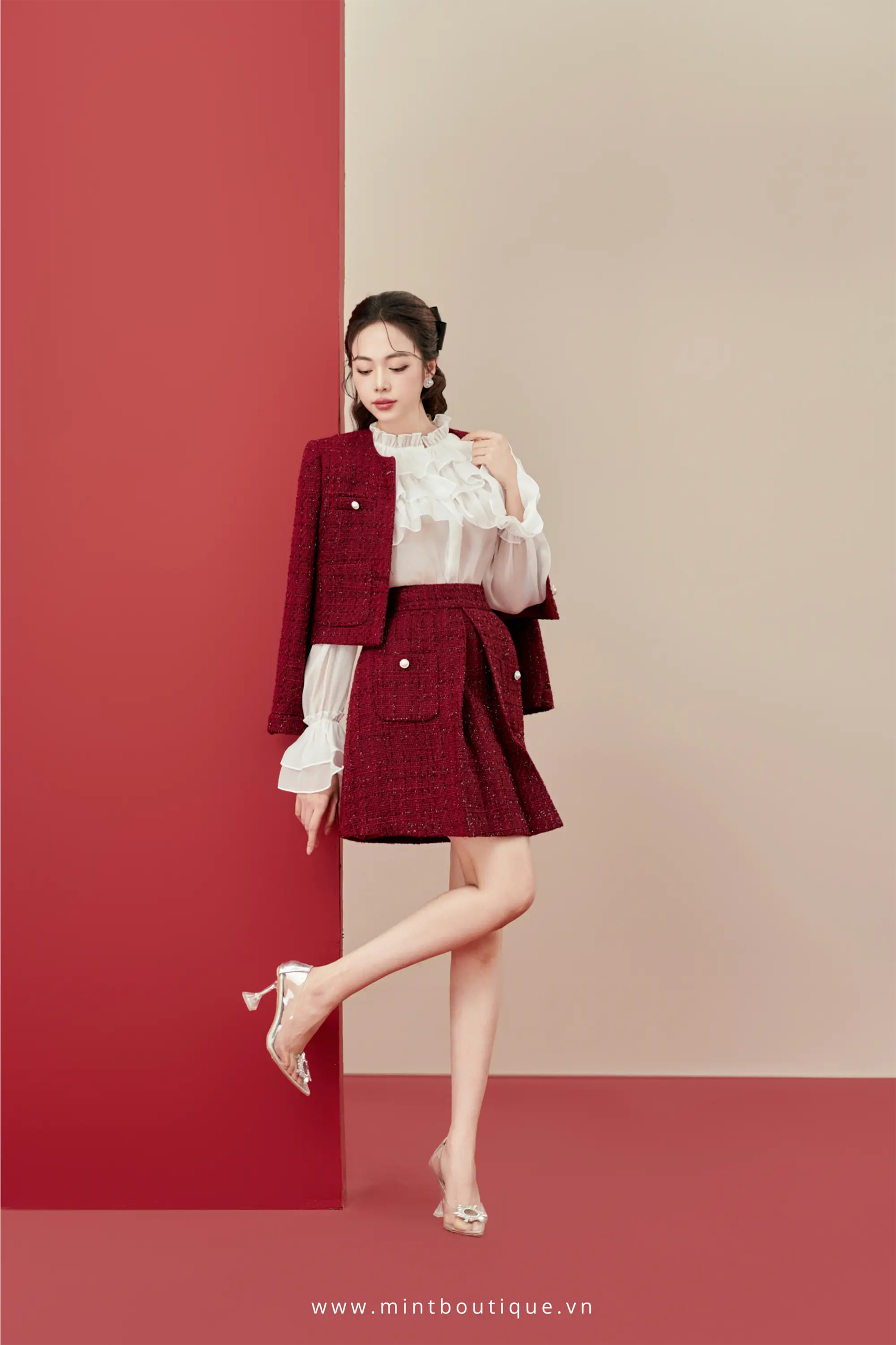 Chân váy dạ đỏ kim tuyến xếp ly túi ốp đính cúc trai - Image 2