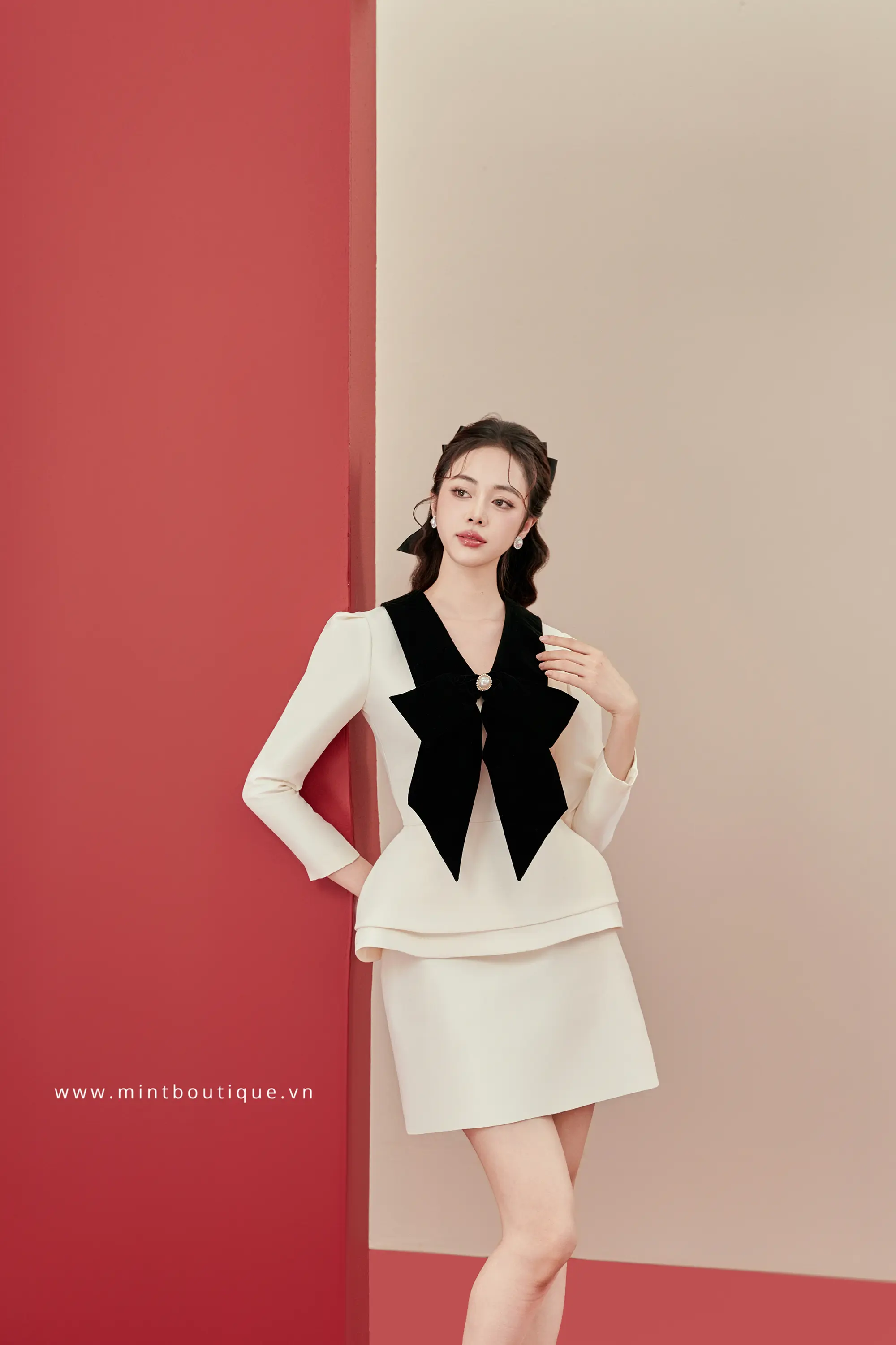 Chân váy tafta kem dáng A ngắn cạp liền - Image 3