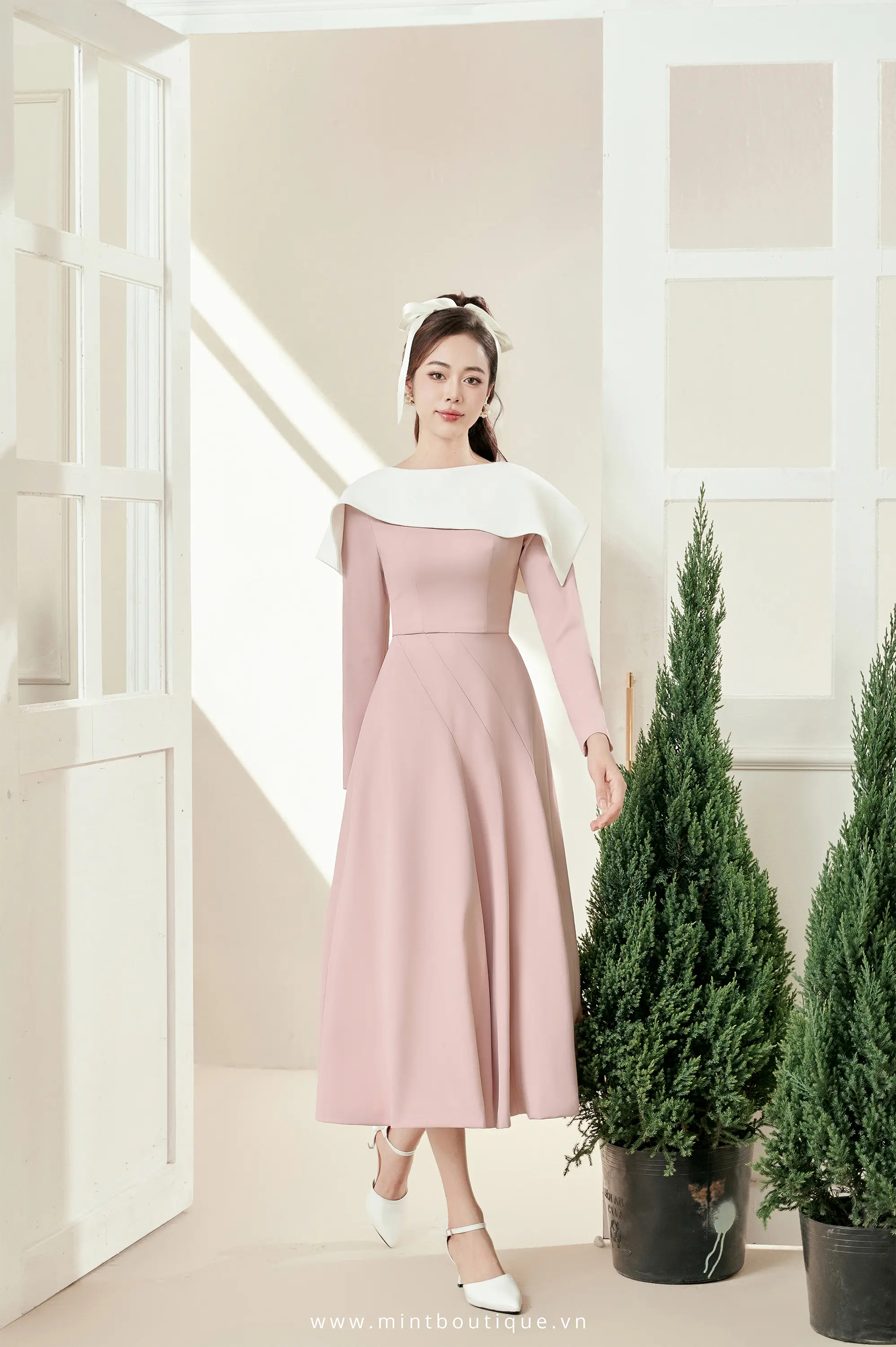 Váy liền midi thô chéo dior hồng phối cổ trắng