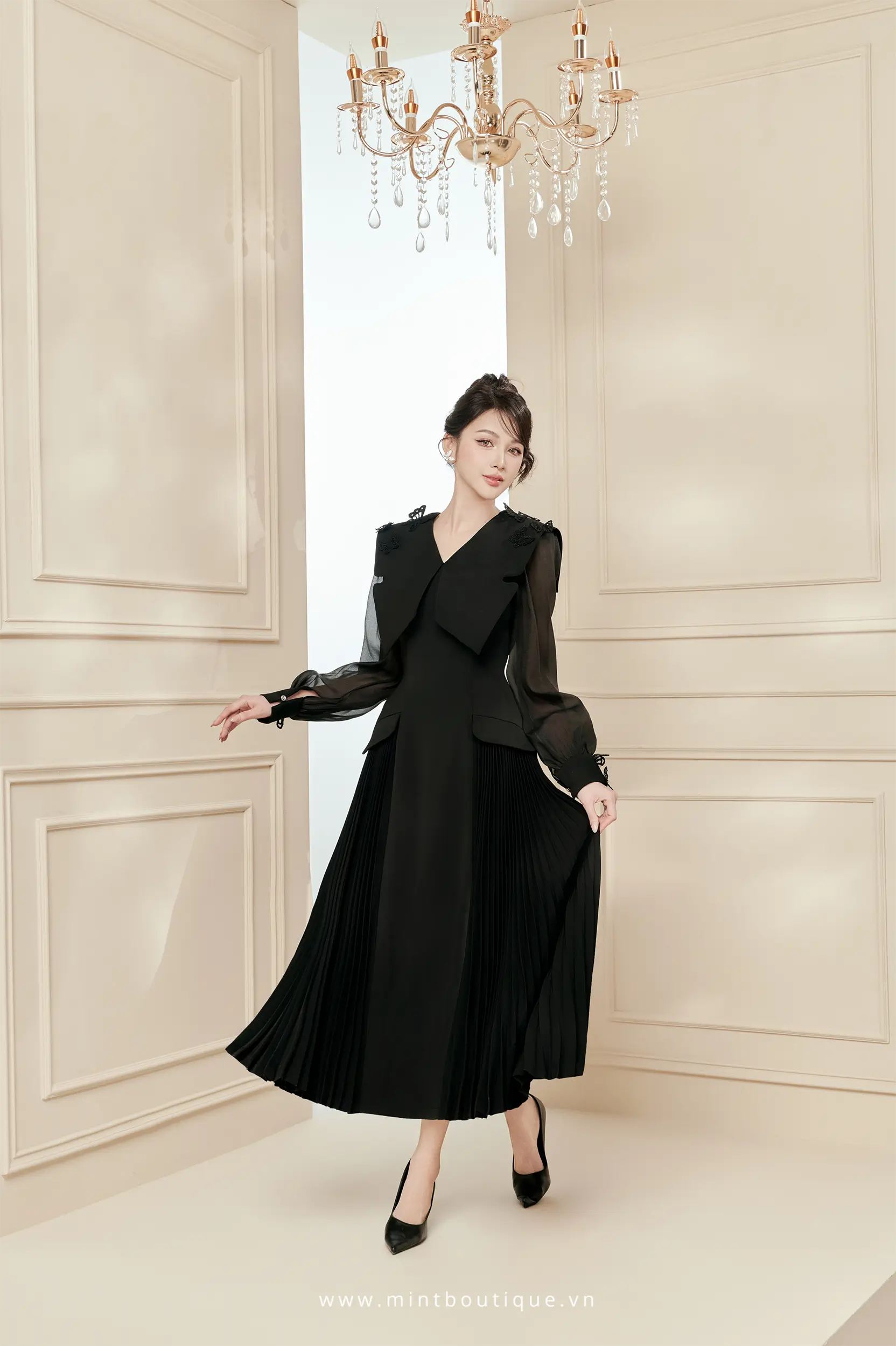 Váy liền chéo dior đen cổ cánh bướm tùng dập ly dẻ quạt - Image 4