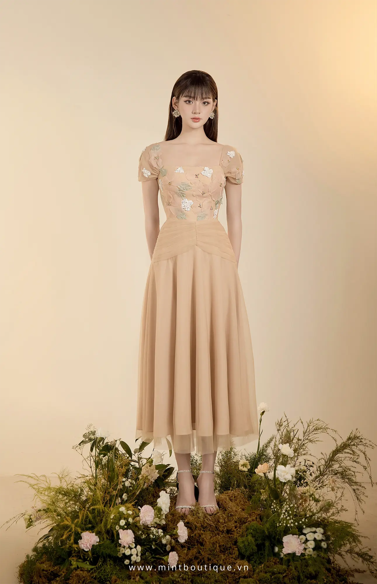 Váy liền midi lưới đính kết hoa cao cấp