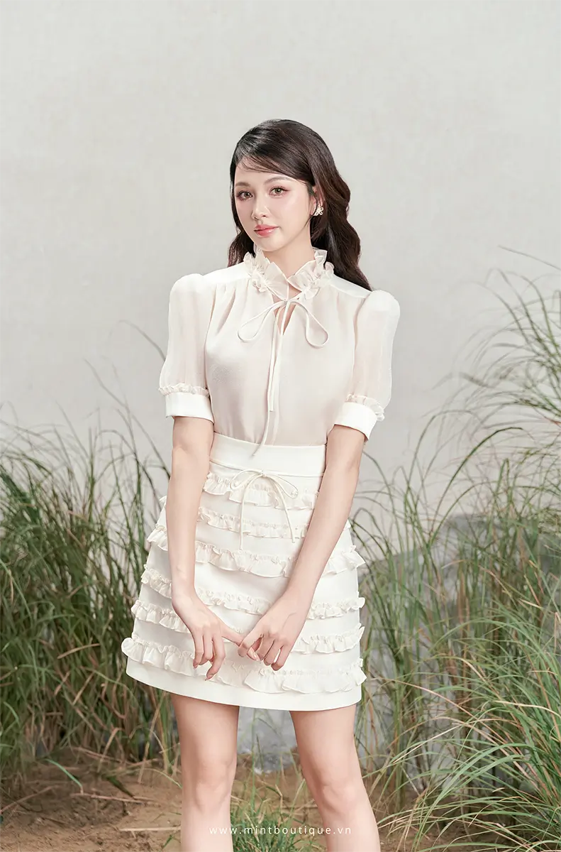 Áo sơ mi tơ óng kem cổ bèo dây buộc kem tay ngắn - Image 3