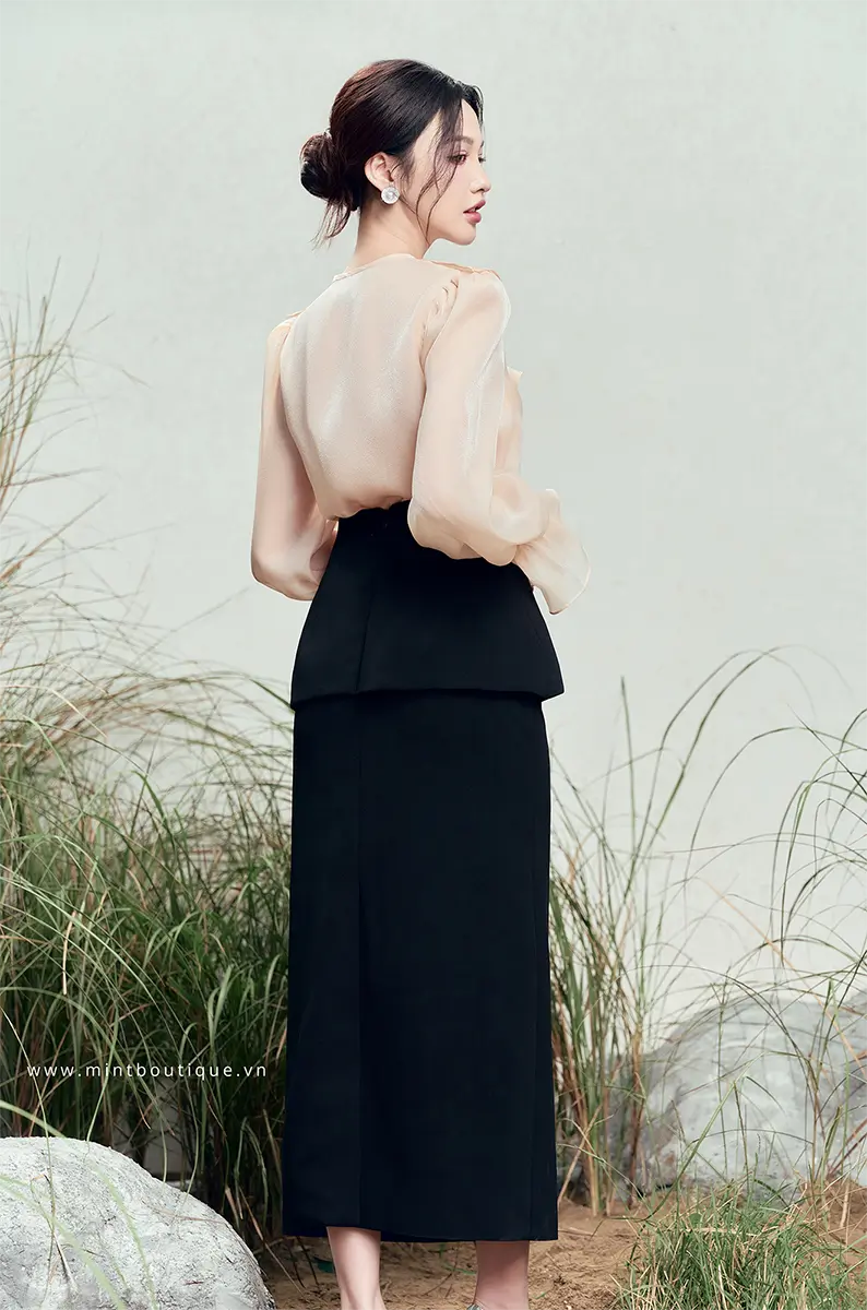 Áo sơ mi tơ tằm hồng nude bèo ngực tay bồng - Image 3