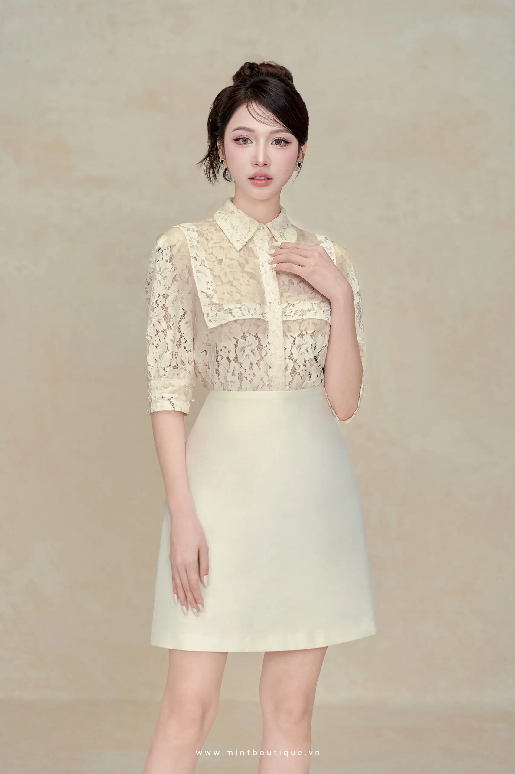 Chân váy tafta kem dáng A ngắn cạp liền - Image 2