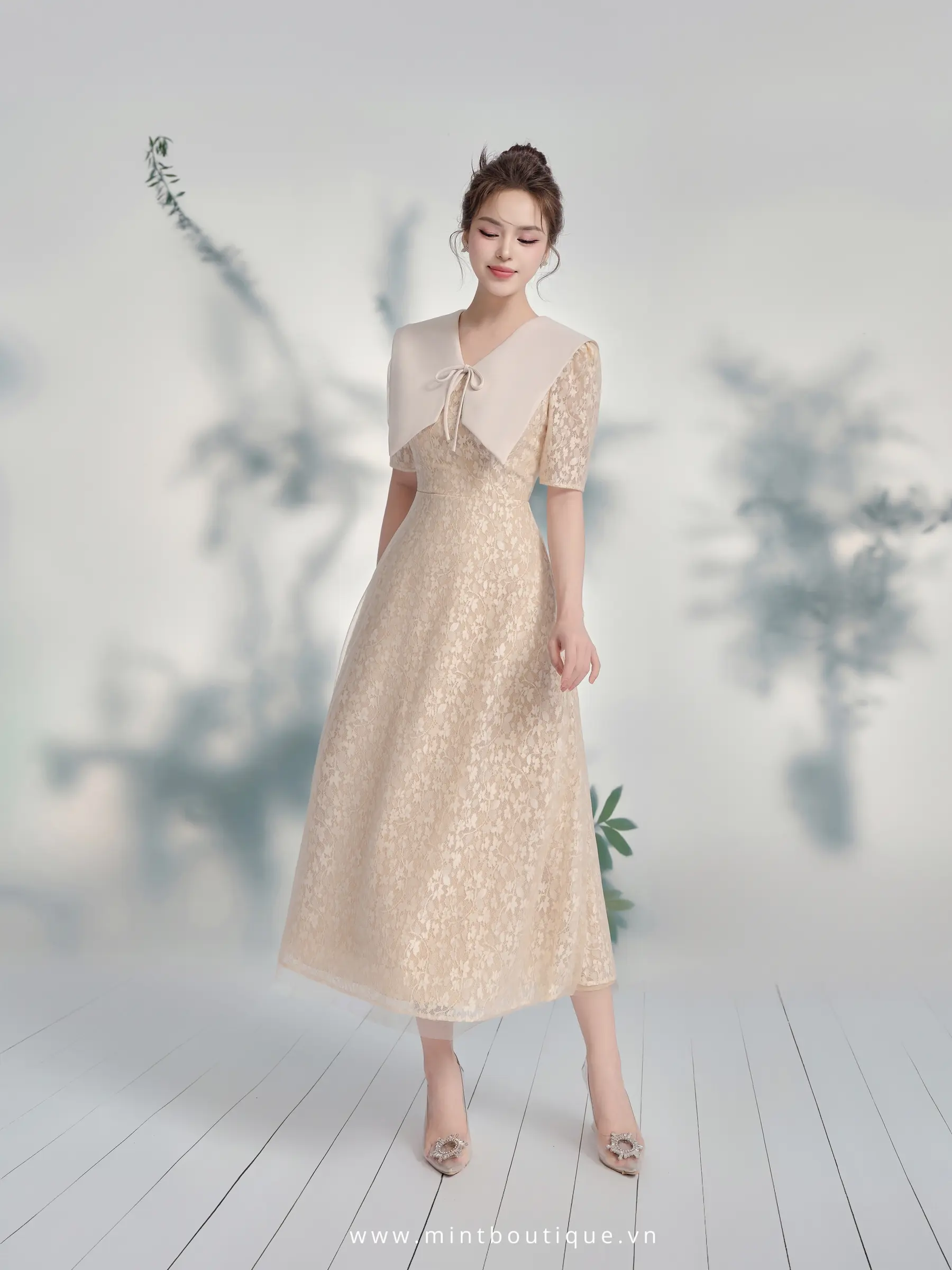Váy liền midi ren hoa nhí cổ dior be nơ chỉ be - Image 6