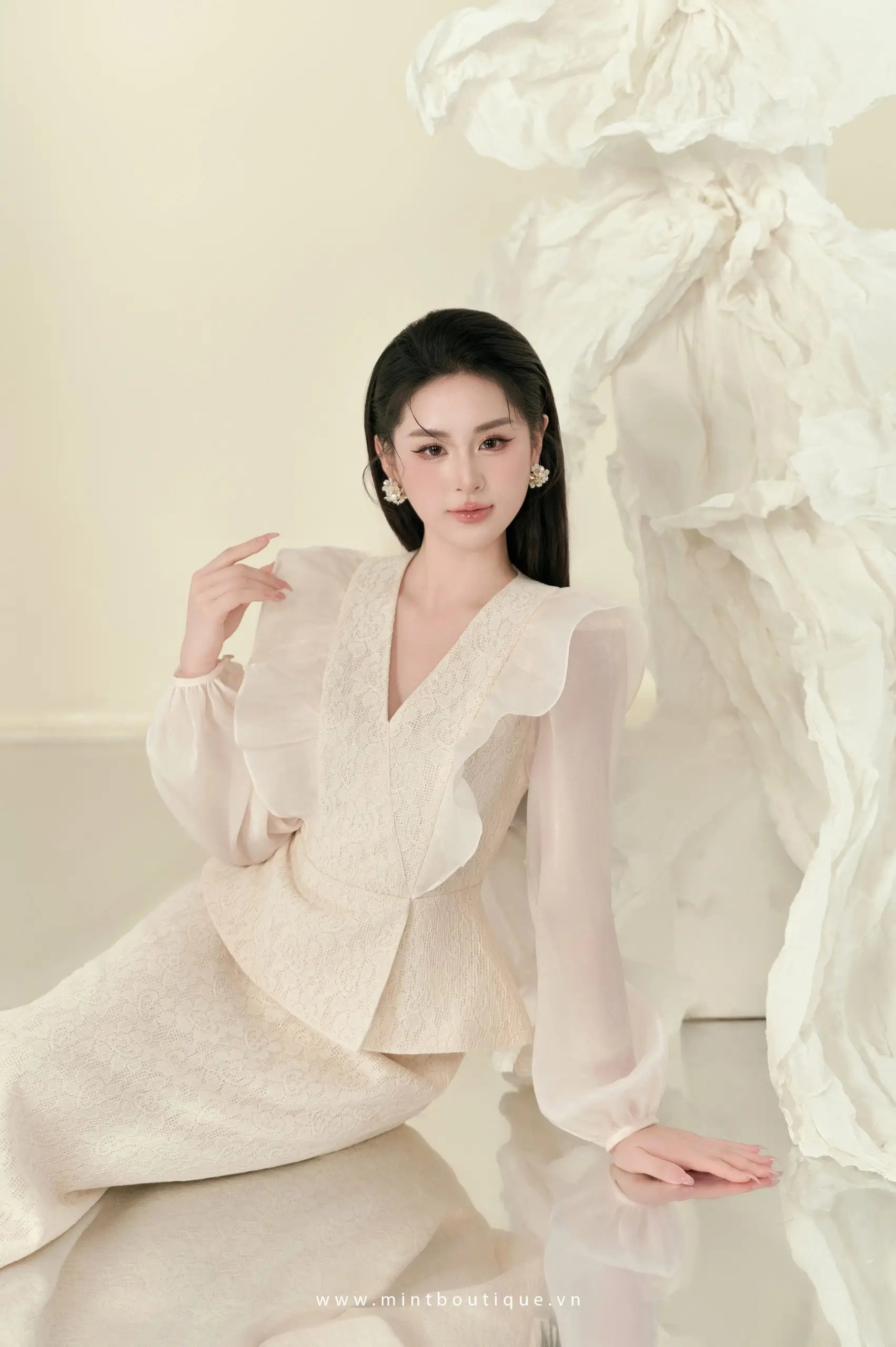 Chân váy midi ren ép hoa hồng kem cạp liền dáng A túi sườn - Image 2