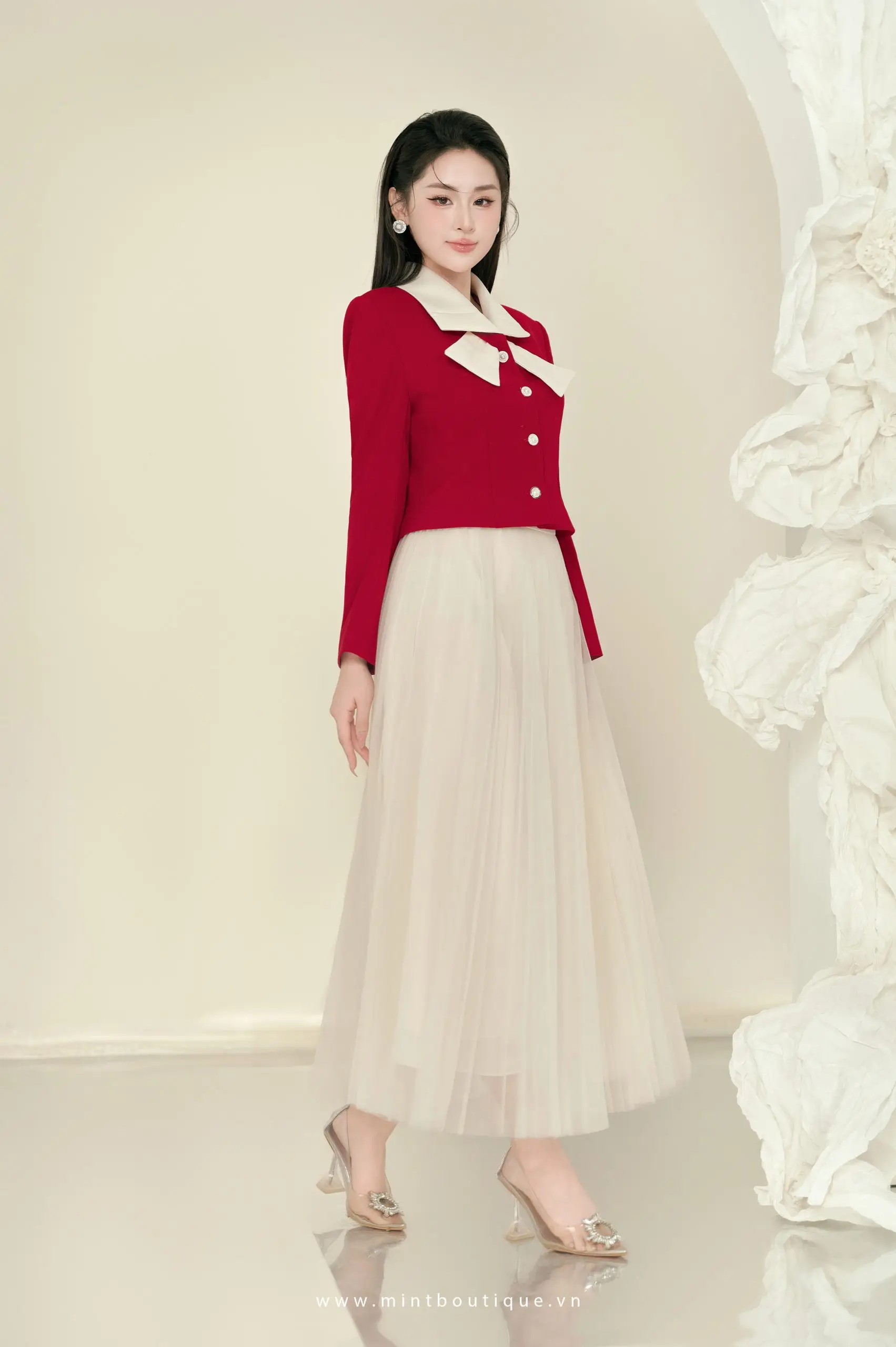 Chân váy lưới kem xếp ly rẻ quạt