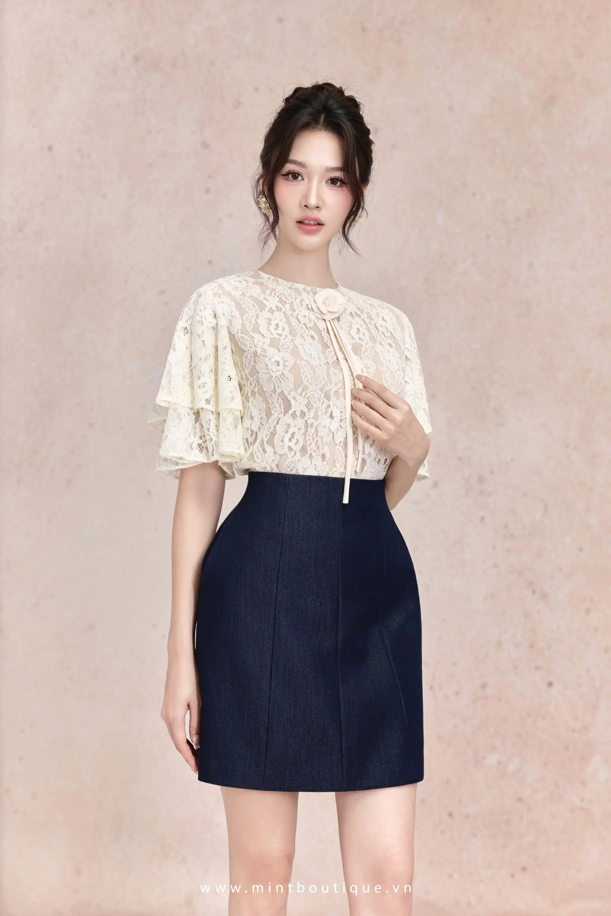 Áo chéo dior kem cổ sen tròn hai túi ốp tròn tay vest dài - Image 2