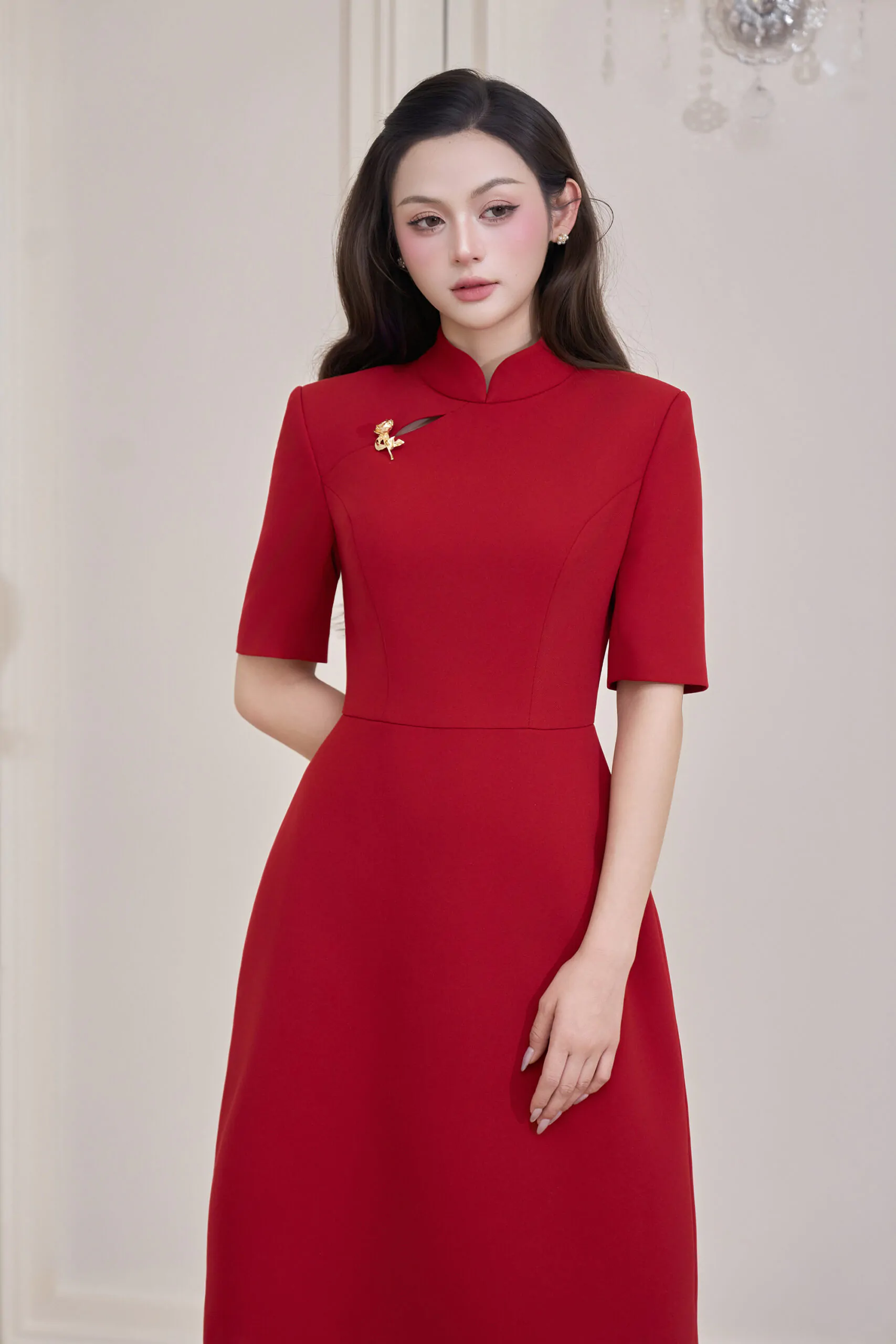 Váy thô đỏ tươi cổ tầu tay vest cộc bổ mảnh dáng A - Image 3