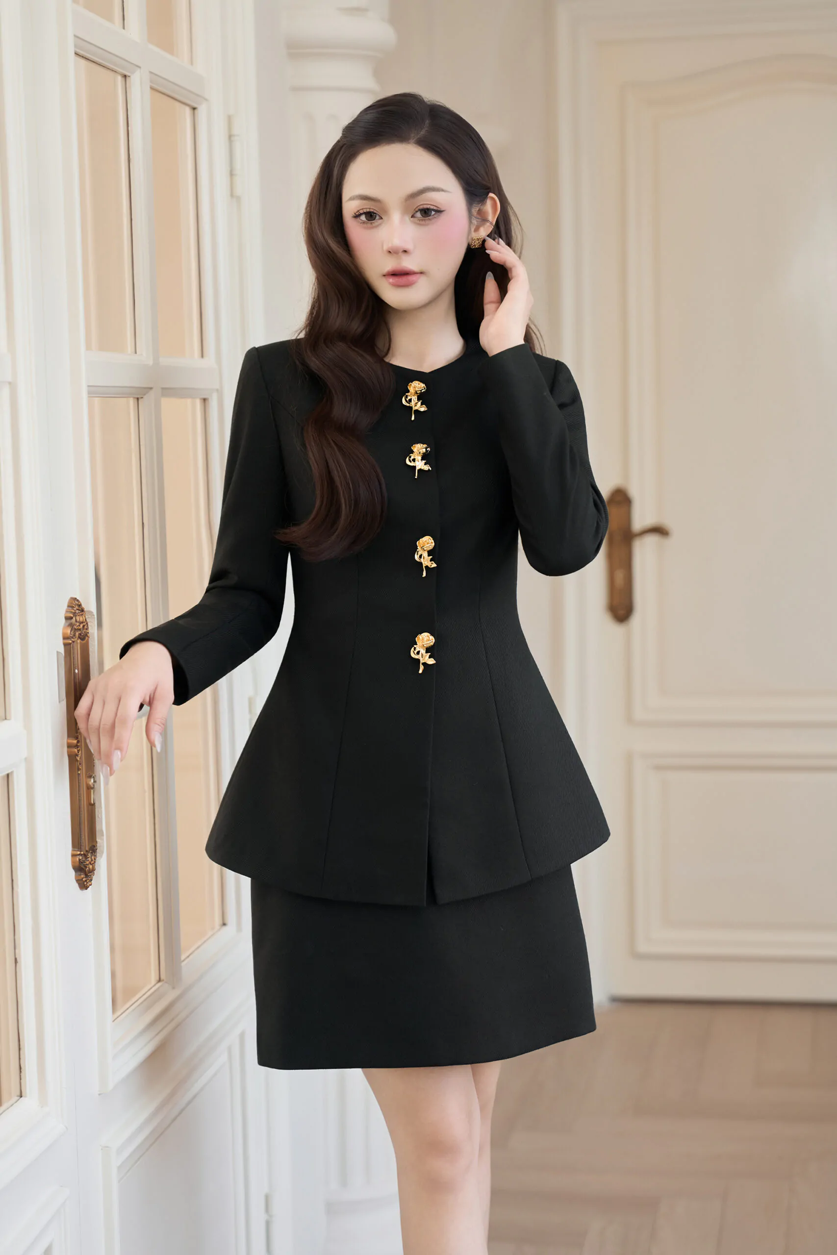 Áo vest dạ tex đen cổ tròn tay vest dài bổ mảnh - Image 5