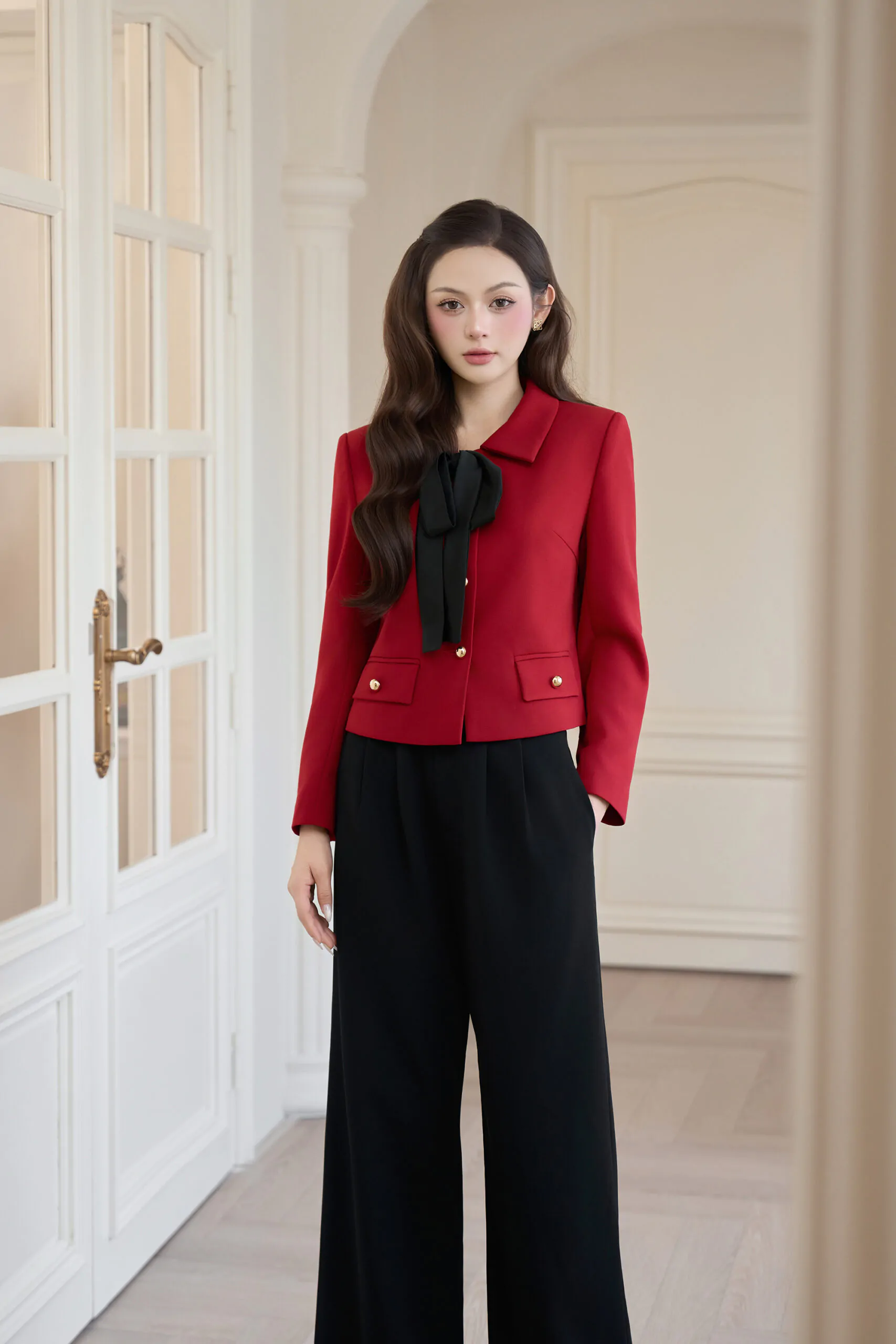 Áo vest thô đỏ tươi cổ đức k chân tay vest dài nắp túi vuông nơ đen - Image 5