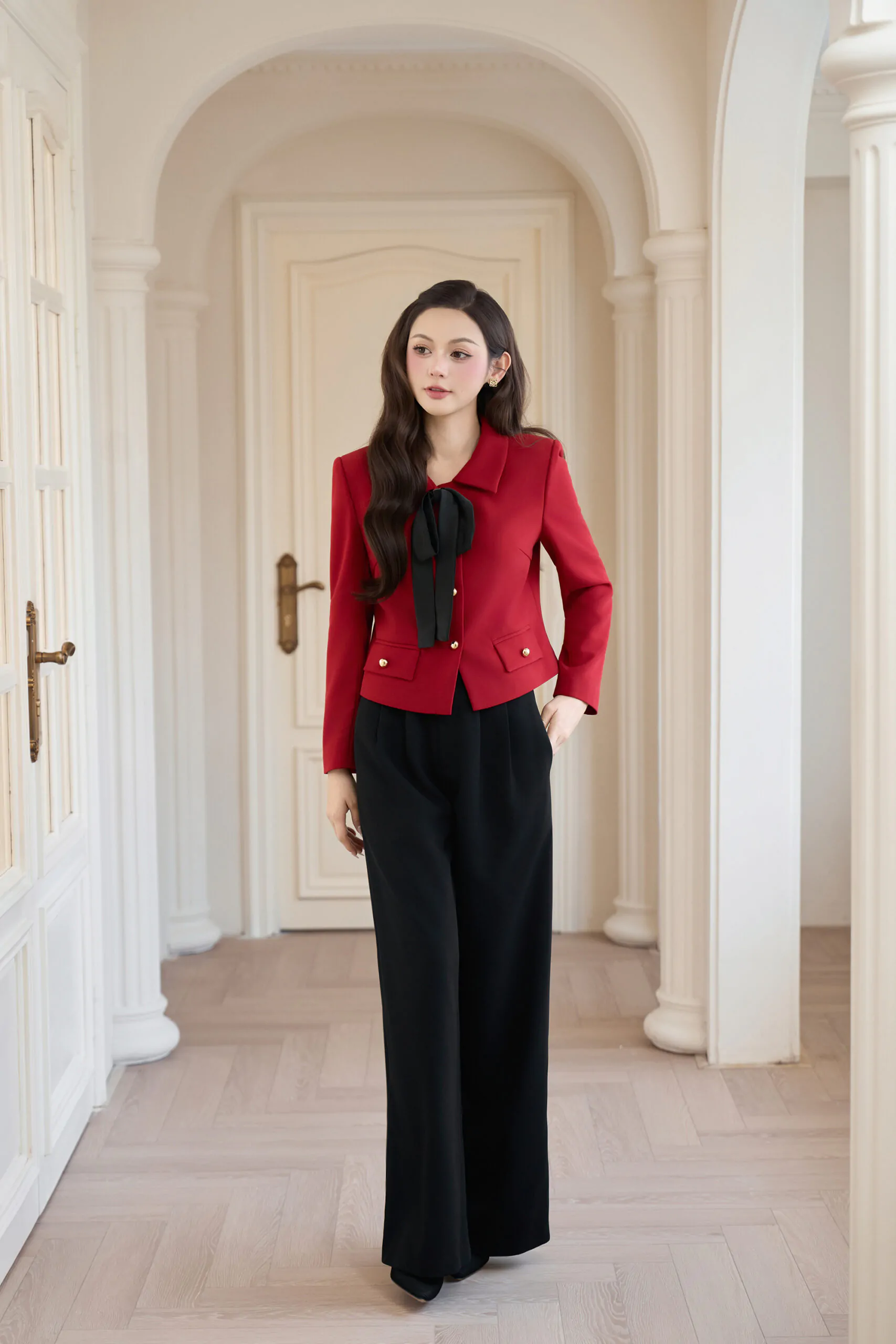 Áo vest thô đỏ tươi cổ đức k chân tay vest dài nắp túi vuông nơ đen - Image 4