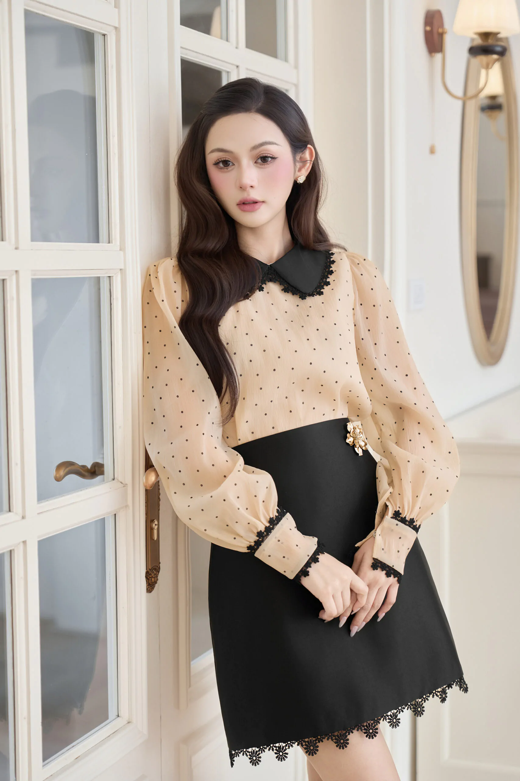 Chân váy tafta đen A viền ren đen - Image 3